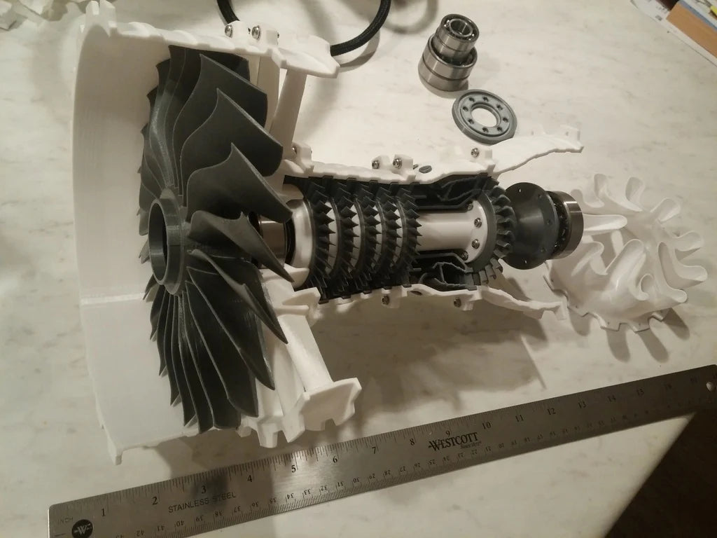 3D-Printed Jet Engine Model Replica – Precision Model for Display and Education